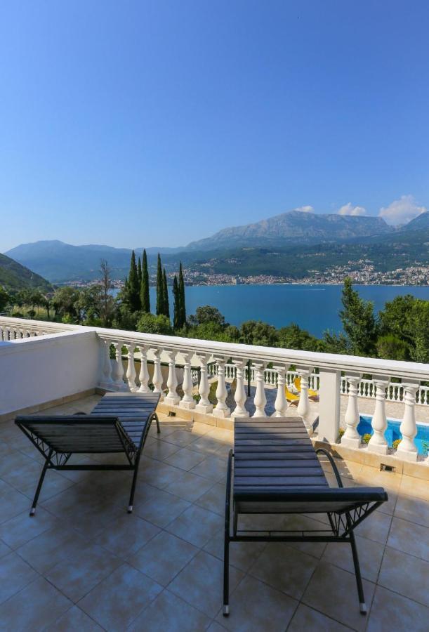 Mountain Bay Views Apartments Njivice Exteriér fotografie