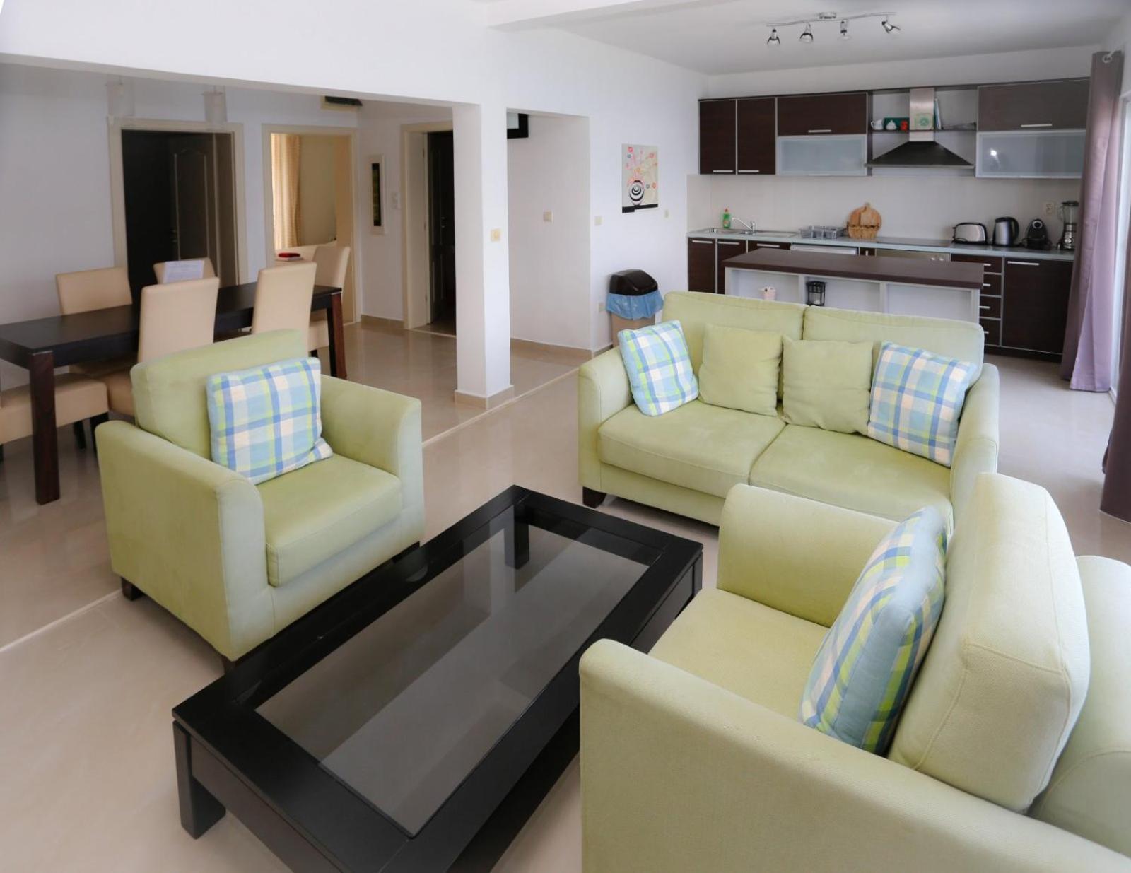 Mountain Bay Views Apartments Njivice Exteriér fotografie