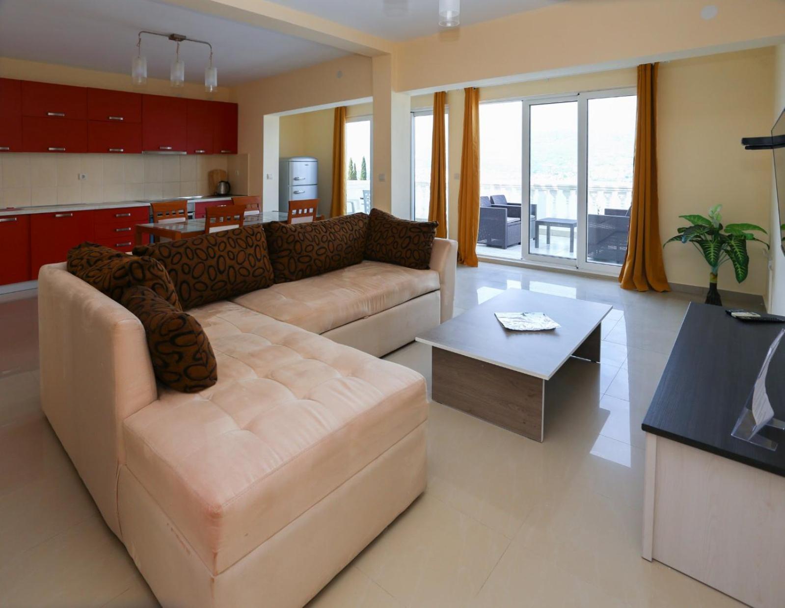 Mountain Bay Views Apartments Njivice Exteriér fotografie